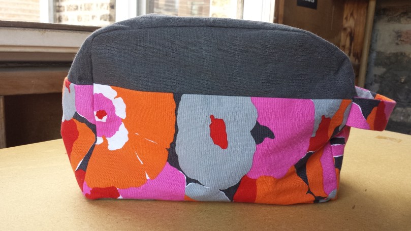 sewing portside dopp kit by grainline studio