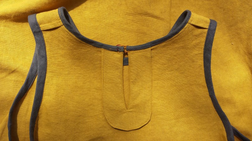 Tessuti ruby top facing